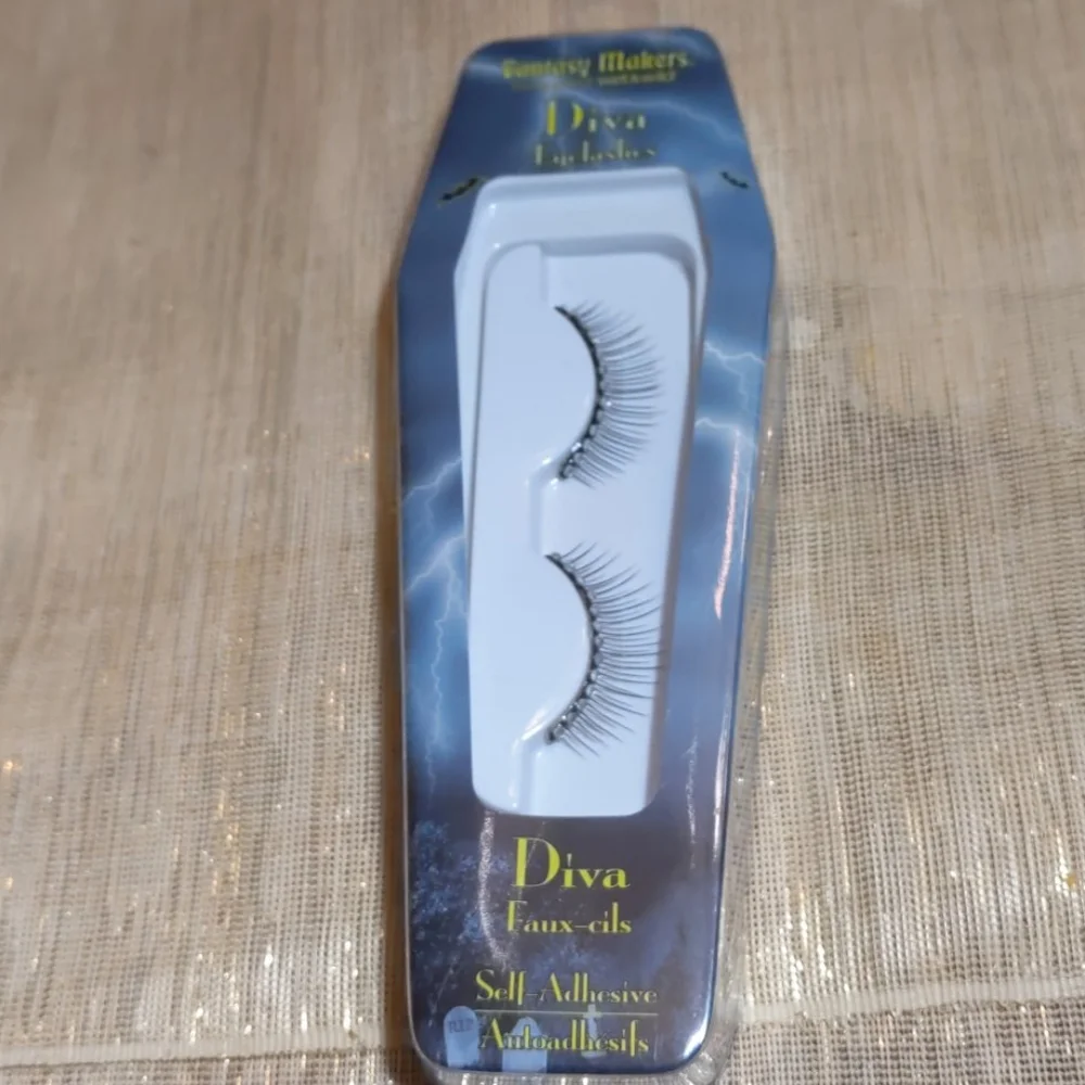 Fantasy makers Diva lashes
